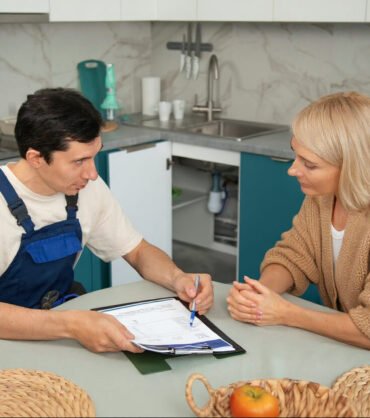 A Homeowner’s Guide A Homeowner’s Guide to Choosing the Right Plumbing Service for Your Needs